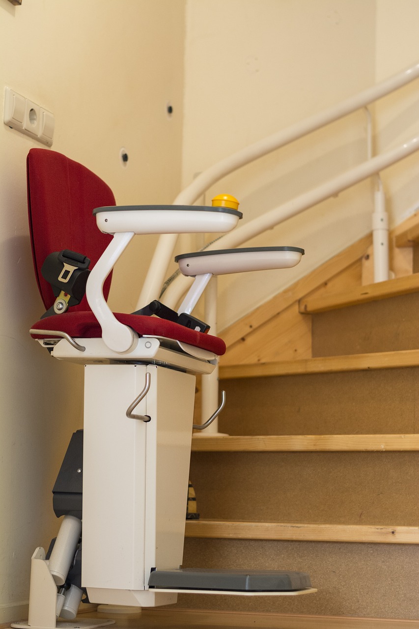 stairlift, elevator, stairs-1796216.jpg